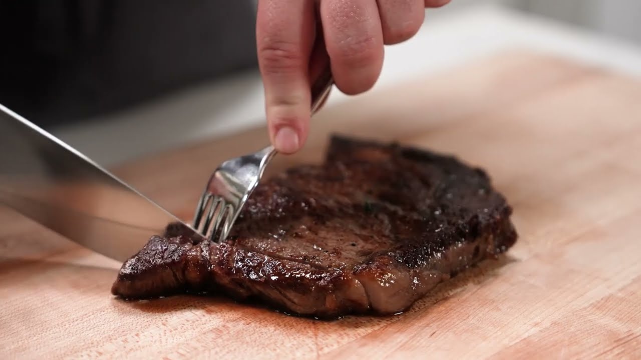Video 1 for 11-inch, Traditional Deep Skillet, Grenadine